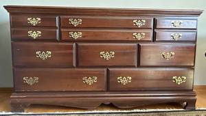 Mid-Century Modern 8-Drawer Dresser, 60W x 18D x 33H