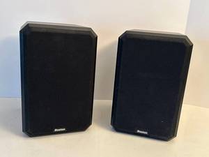 Pair of Boston HD5 - 8 Ohms Bookshelf Speakers