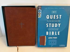 NIV Quest Study Bible Large Print LeatherSoft Brown - New International Version, Comfort Print