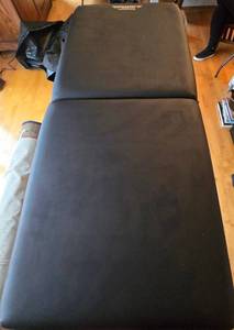 Master Montclair Pro 31 in Massage Table - Includes Heating Pad & Sheets