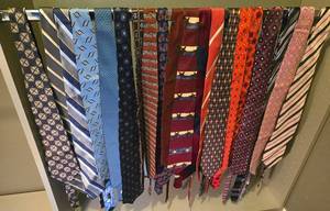 20 Mens Ties - Mixed Brands Guess, Chaps, Ralph Lauren, JZ Richards, Bolghieri