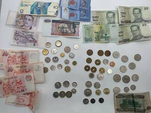 World Currency Collection Singapore, Malaysia, Myanmar & Aruba Banknotes and Coins