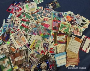 BASEBALL CARDS