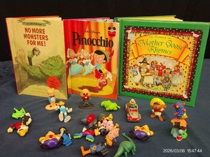 COLLECTIBLE ACTION FIGURES PLUS