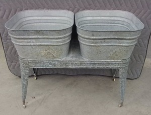 VINTAGE DOUBLE GALVANIZED WASH TUB ON STAND