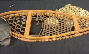 VINTAGE WOODEN SNOWSHOE FRAMES