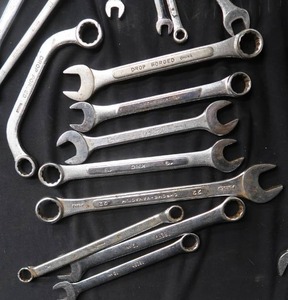 ASSORTMENT OF WRENCHES