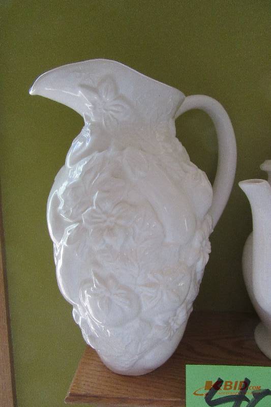 lot 40 image: 1, White Water Pitcher, 1 Coffee pot