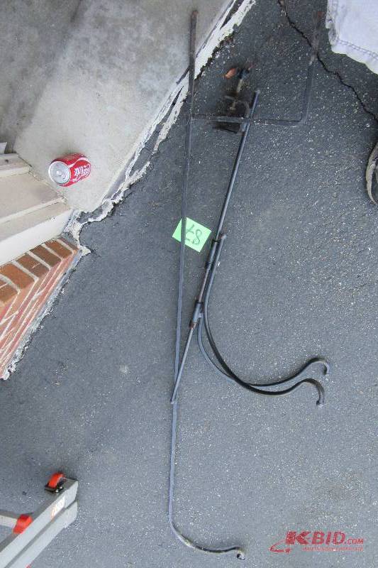 lot 87 image: 1, tall planter hook, 1 multiple planter hook