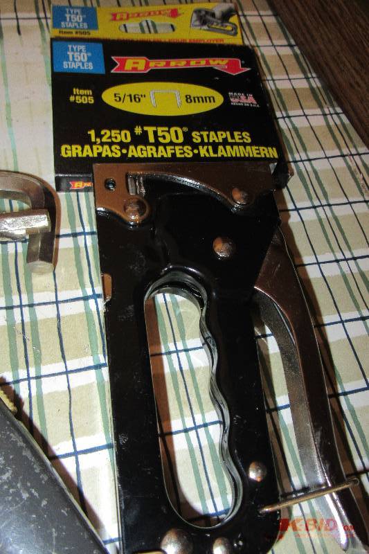 lot 104 image: Staplers and Linoleum Knives