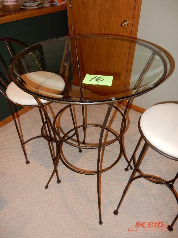 lot 16 image: Metal and Glass Cocktail table with 2 chairs