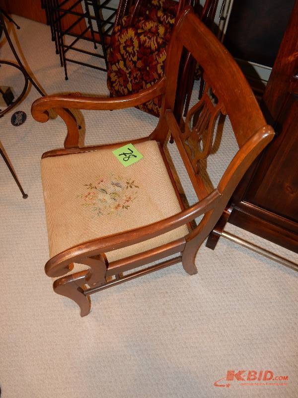 lot 78 image: Mahogany ARM Side chair