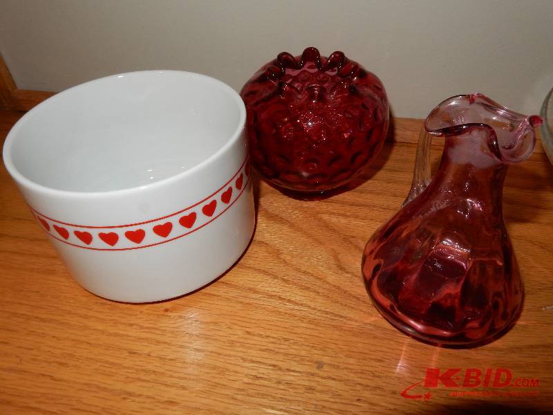 lot 132 image: Misc. Glassware as pictured