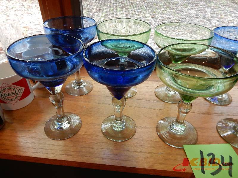 lot 134 image: Heavy Glass Water Glasses and Ice Cream Dishes