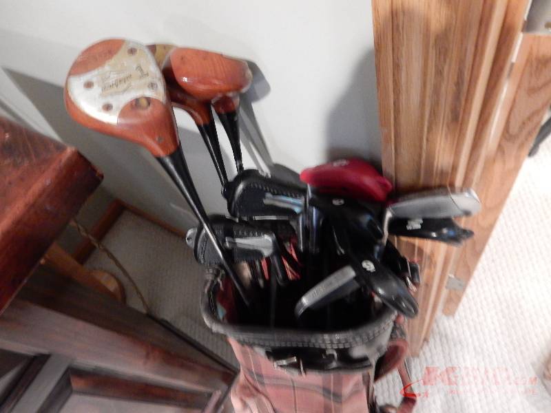lot 176 image: MacGregor Golf Clubs and Argyle bag.