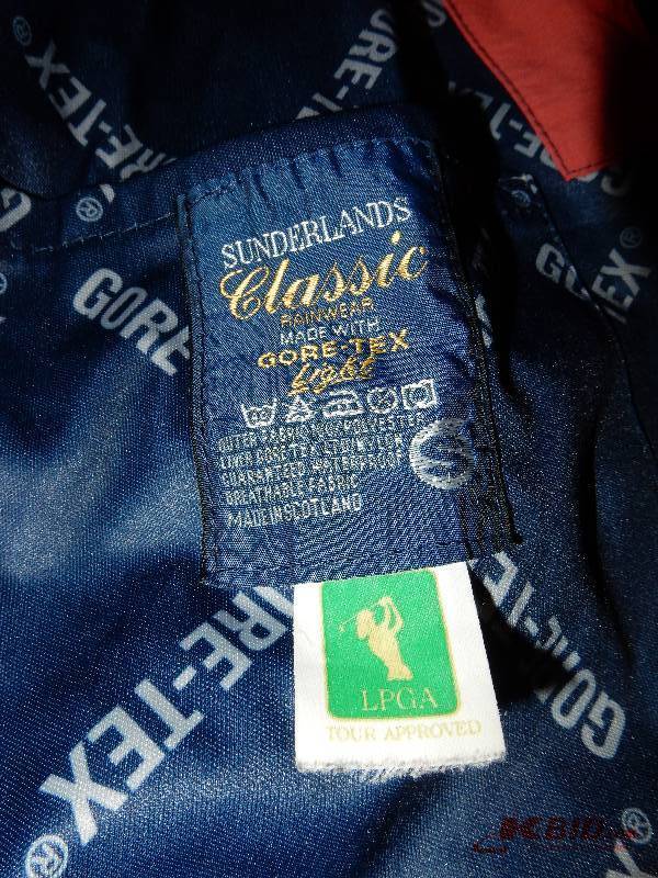 lot 180 image: Golf Accessories