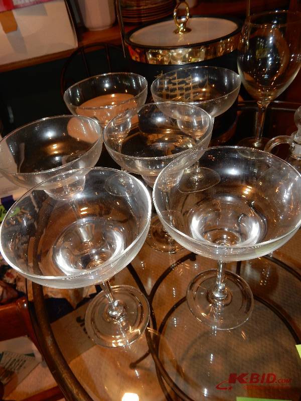 lot 170A image: Bar and Glass items