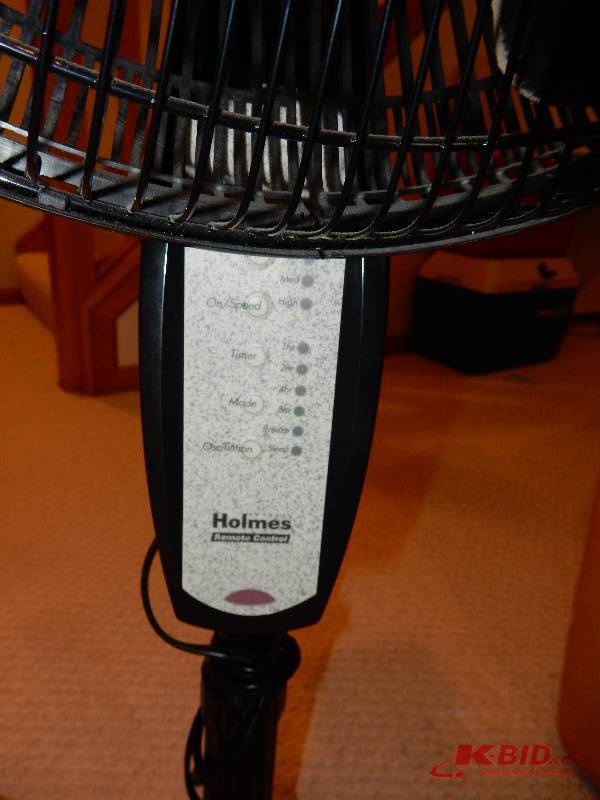 lot 241 image: Holmes Oscillating fan