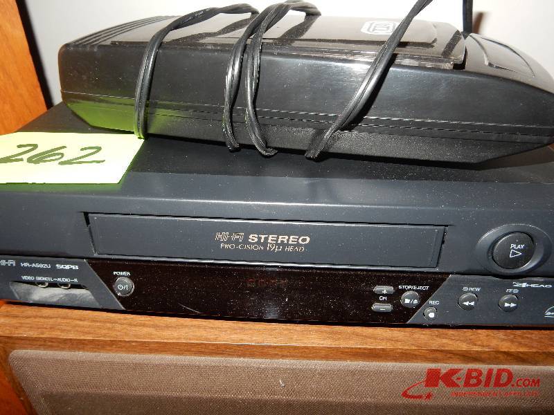 lot 262 image: JVC VHS Recorderplayer
