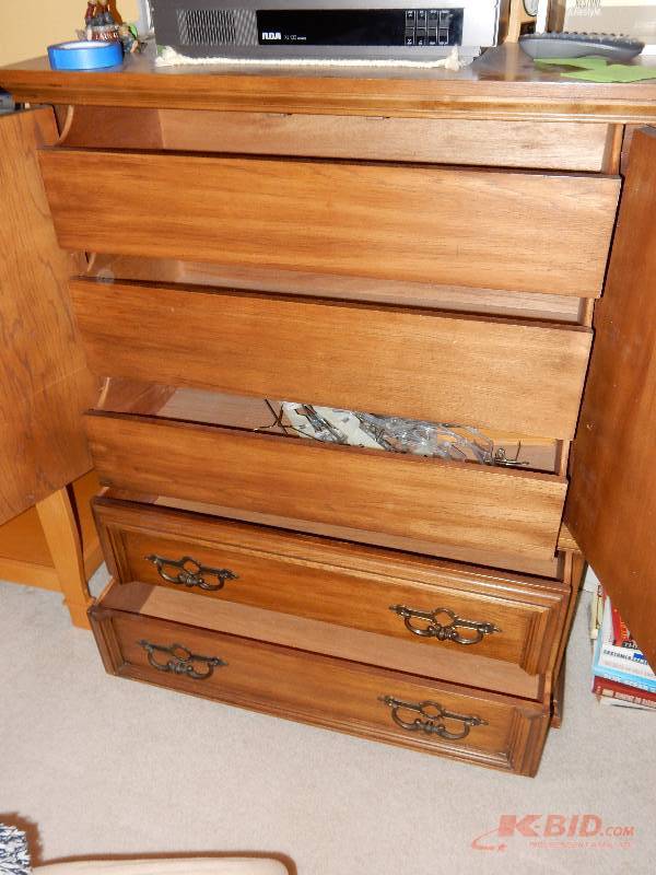 lot 262A image: Armoire Dresser, Matches lot 252