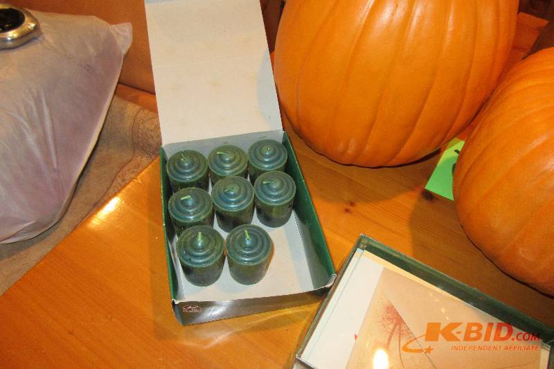 lot 216 image: Artificial Pumpkins and Cards
