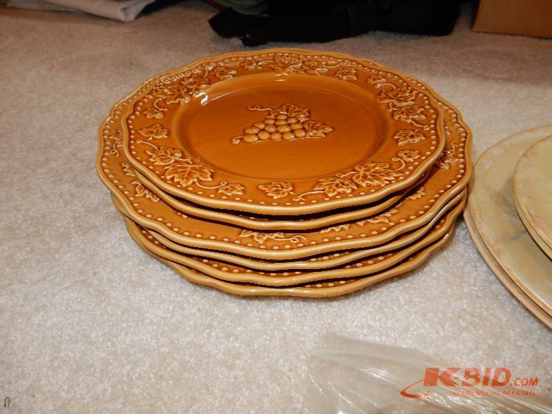 lot 281 image: Misc. Plates as pictured