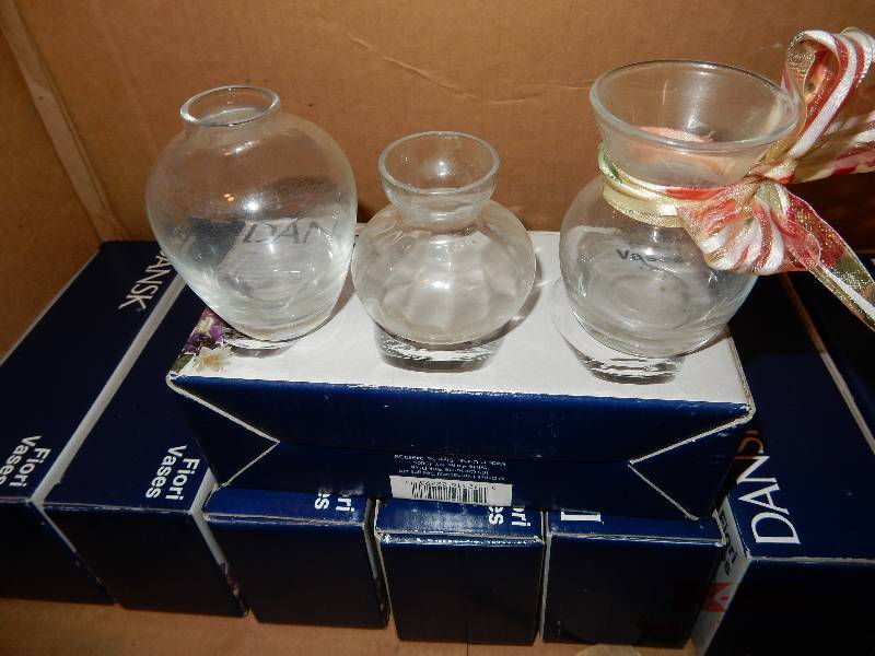 lot 282 image: Dansk, Fiori miniature Vases