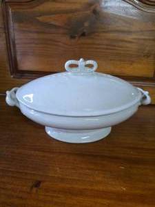 Tureen Produced by J & G Meakin Pottery in England