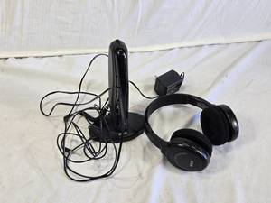 RCA Wireless Stereo Headphones with Charging Base