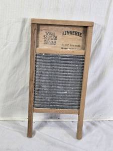 The Zing King Lingerie Washboard by National Washboard Co. No. 703