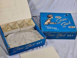 Lot of 2 Anchor Hocking Serva-Snack Set with Four Serving Trays and Four Cups
