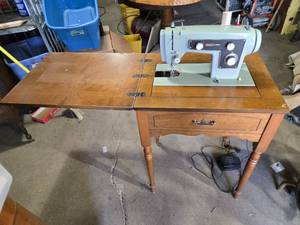 Sears Kenmore Model 5186 Sewing Machine with Table