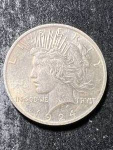 1924 US PEACE SILVER DOLLAR
