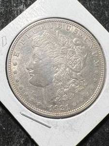 1921-D US MORGAN SILVER DOLLAR