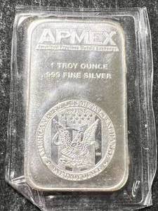 1 TROY OZ .999 FINE SILVER APMEX BAR