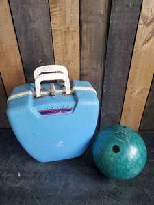 Fantastic Gladding Bowling Ball Case w Galaxie 300 Ball 1960s