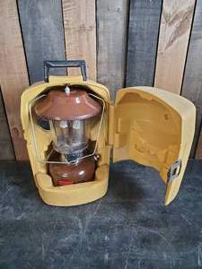 Vintage Coleman 275 Brown 1982 Lantern , Clamshell Case, Funnel