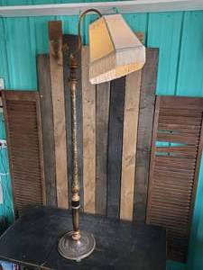 5 Foot Tall Early 20th Century Floor Lamp in Great Condition