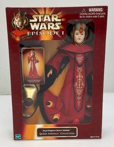 1998 STAR WARS Epoisode I Queen Amidala Collection Royal Elegance Queen Amidala 12 Doll (New Old Stock)