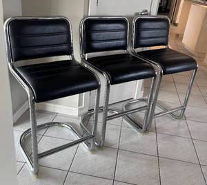 K -(3) Group Four Furniture Stools