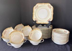 K - Vintage Noritake Rosebud Plates, Bowls and Cremes