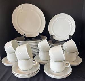 K - Hutschenreuther Tavola Dinnerware Set