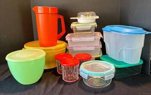 DR - Assorted Food Storage Containers - Tupperware, Snapware, Glasslock, Komax and More