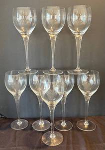 P - Eight Elegant Tall Wine Glasses