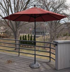 P - 8ft Red Patio Umbrella with Stand - Outdoor Deck Shade