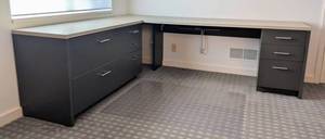 LB - Dark Gray L-Shaped Office Desk - 91 in L x 75 in W x 25 in D, 29 in H