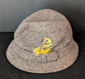UL - MarkShale Vintage Hat - Brown Herringbone Tweed, Plaid Lining, Yellow Feather (Size 7)