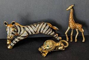 K - Three Animal Brooches Set - Zebra, Giraffe & Lion with Crystals