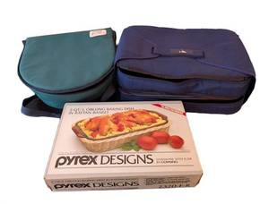 LLR - Pyrex 2-Qt Oblong Baking Dish in Rattan Basket - Includes 2 Travel Bags