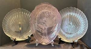 LR - Glass Platters - Scallop Shell Pattern & Lavender Leaf Center Plate